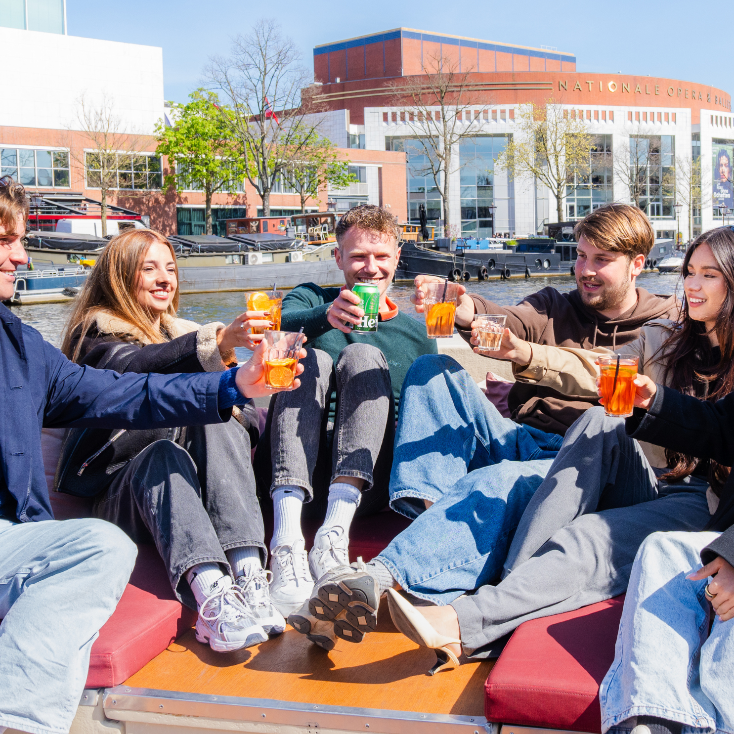 Cozy & Fun Canal Tour - Experience the Joy of Amsterdam